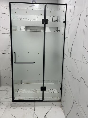 Душевые перегородки и ограждения: Душевые ограждения и перегородки из закалённого стекла под заказ — 8