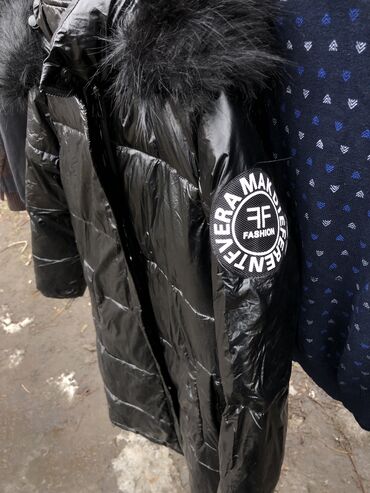 zara куртки женские зима: Пуховик, По колено, S (EU 36), M (EU 38)