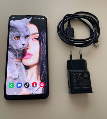 Samsung: Samsung Galaxy A50, 128 GB, rəng - Ağ, Barmaq izi, İki sim kartlı, Face ID