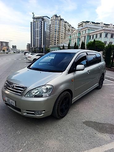 2002: Toyota Ipsum: 2002 г., 2.4 л, Автомат, Бензин, Минивэн — 1