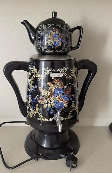 самовар на дровах: Samovar və dəm çayniki.
Bir -iki dəfə işlənib — 1
