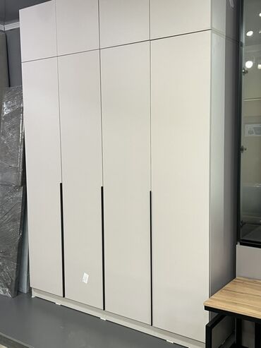 Кухонные гарнитуры: Кухонный гарнитур модульный, белый, с тёмной столешницей. Состав и — 20