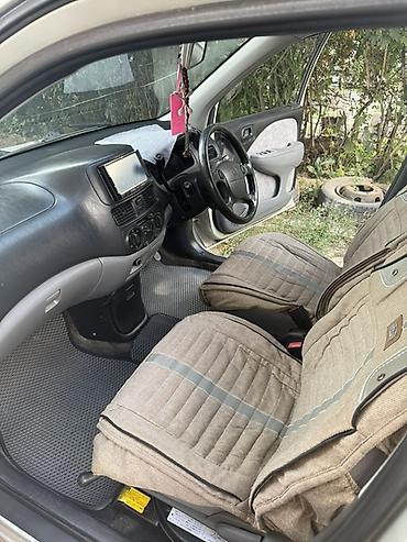 kirgiz auto: Toyota Raum: 2000 г., 1.5 л, Бензин — 3