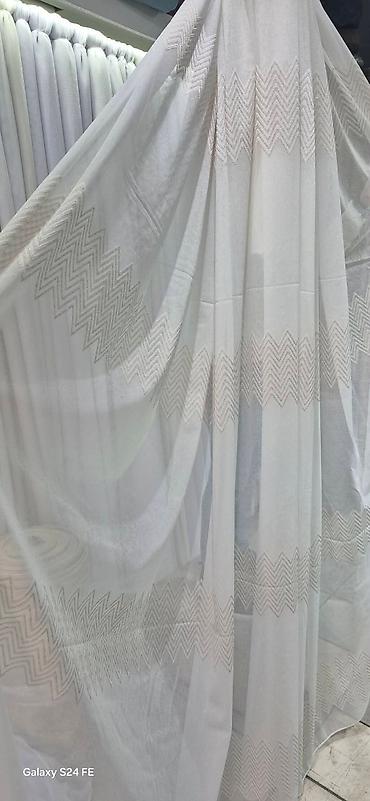 Zavese i draperije: Poluprozirne zavese – bela i krem varijanta, sa tkanoj prugom/dekorom — 41