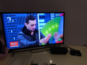 jbl qapi kalonkalari: Televizor Toshiba LED ekran 32"