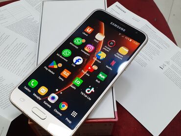 iphobe se 2016: Samsung Galaxy J3 2016, 8 GB, rəng - Qızılı, Zəmanət, Düyməli, Sensor