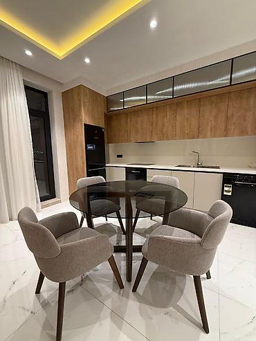 studio menziller: İcarəyə verilir 3 otaqlı yeni tikili 112 m², Ağ şəhər q. Kateqoriya — 7