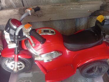 купить мотоцикл в рассрочку без банка: Детский мотоцикл 🏍️ белый рабочий 2200 красный нужно окумулятор 1800