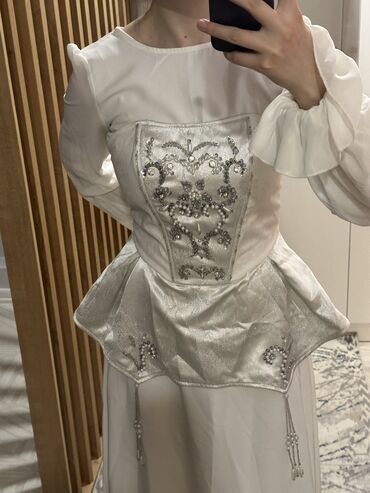 купальники с пайетками: Кече көйнөгү, Узун модель, Жибек, Жеңдери менен, Корсет, Страздар, Таштар, S (EU 36)