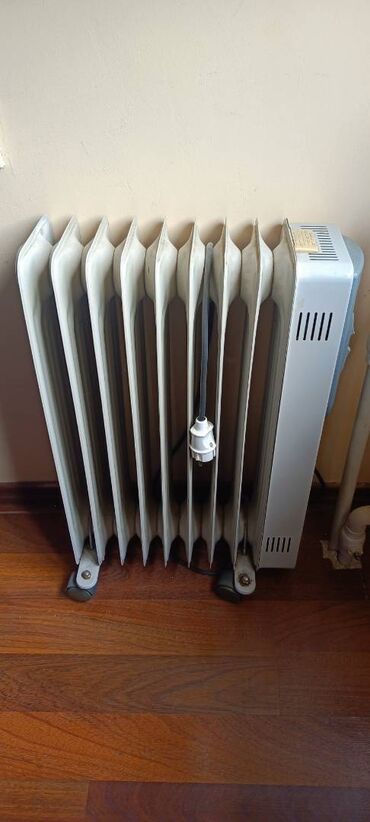 radiator qızdırıcı: İdeal və tam işlək vəziyyətdədir. Heç bir problemi yoxdur. 9 xətlidir