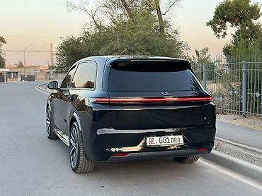byd m6: Lixiang L8: 2023 г., 1.5 л, Автомат, Гибрид, Кроссовер — 4