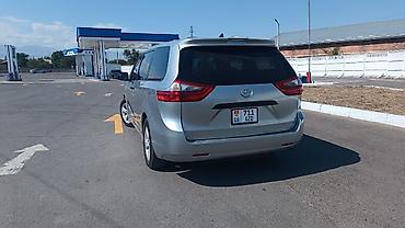 sprinter 516: Toyota Sienna: 2019 г., 3.5 л, Автомат, Бензин, Минивэн — 4