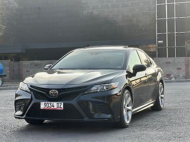 решетк: Toyota Camry: 2020 г., 2.5 л, Автомат, Бензин, Седан — 3