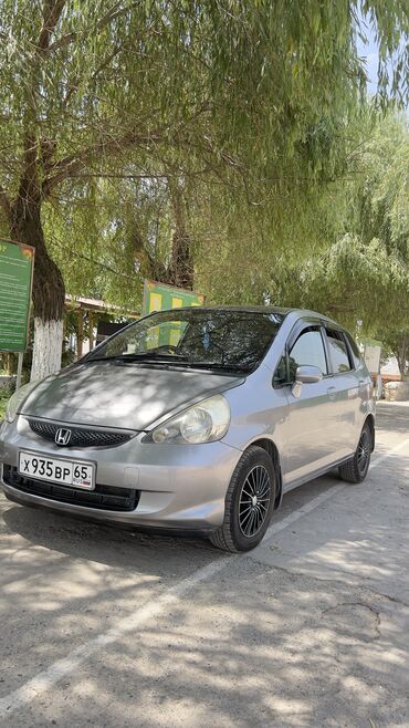 опель фронтера б: Honda Fit: 2005 г., 1.3 л, Автоматтык, Бензин