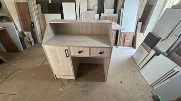 Офисные столы: Офисный стол, Новый, Нерегулируемый, цвет - Белый, ЛДСП, Самовывоз, Платная доставка — 13