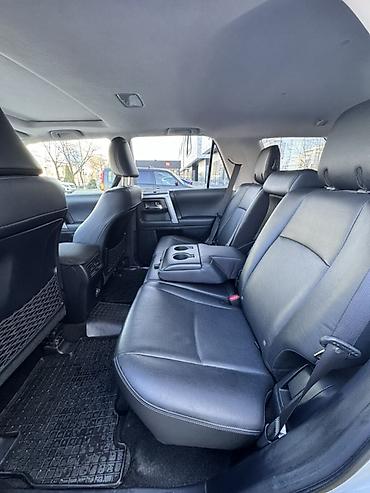 Toyota: Toyota 4Runner: 2020 г., 4 л, Автомат, Бензин, Внедорожник — 6