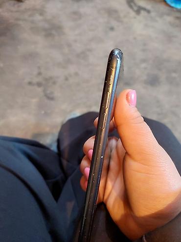 Apple iPhone: IPhone Xr, Б/у, 256 ГБ, Черный, Чехол, 73 % — 5