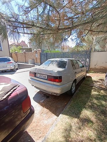 volkswagen vento токмок: Volkswagen Vento: 1995 г., 1.8 л, Механика, Бензин, Седан — 5