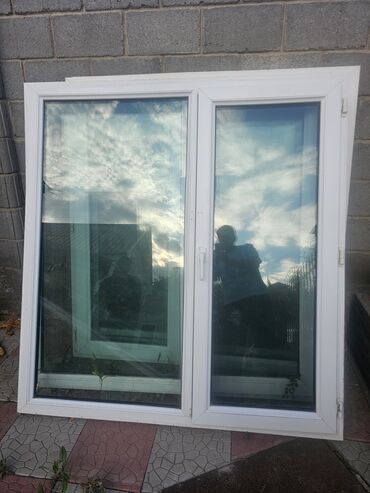 окна и двер: Пластиковое окно, Комбинированное, цвет - Белый, Б/у, 1550 *1450, Самовывоз