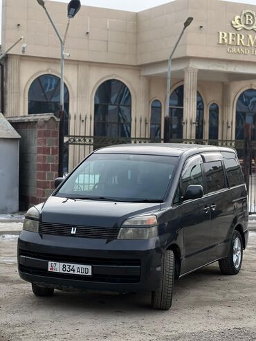 тайота продажа: Toyota Voxy: 2002 г., 2 л, Автомат, Бензин, Минивэн