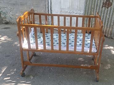 Beşiklər: Taxta beşik – klassik model - Material: cilalanmış ağac, təbii rəng - — 2