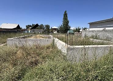 70 сом: 6 соток, Курулуш, Кызыл китеп — 2