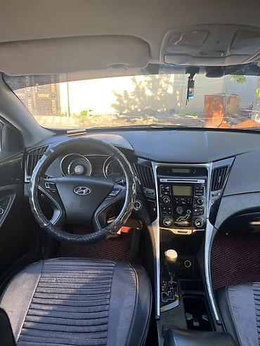 решетка на соната: Hyundai Sonata: 2011 г., 2 л, Автомат, Газ, Седан — 6