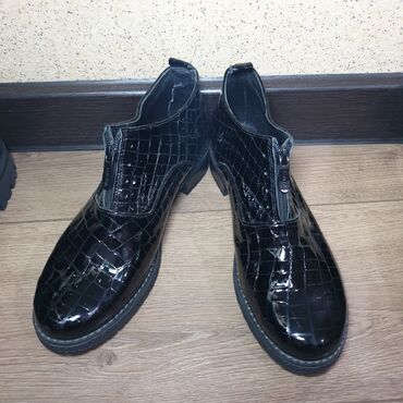 обувь 39: Туфли 40, цвет - Черный