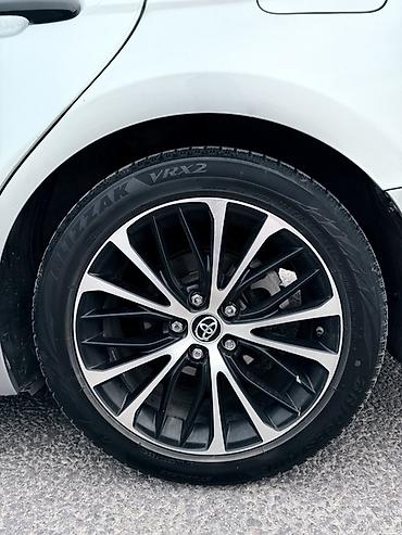 Toyota: Toyota Camry: 2017 г., 2.5 л, Автомат, Бензин, Седан — 9