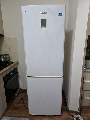 i5 14: Холодильник Samsung, двухкамерный, с нижней морозильной камерой. Б/У — 1