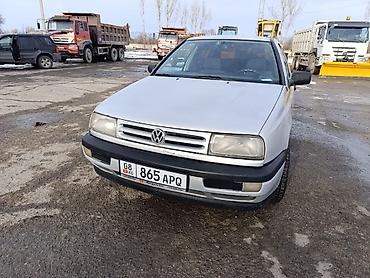 1994: Volkswagen Vento: 1994 г., Седан — 6