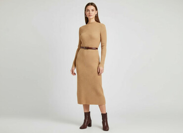 sukienki róż 48 50: Sukienka damska, rozmiar M