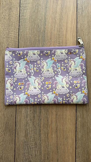 Bənövşəyi Unicorn parça orqanayzer/penal