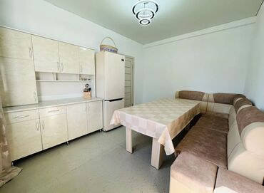 дом село садовое: 70 м², 4 комнаты, Парковка
