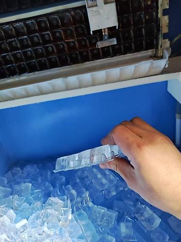 Другое холодильное оборудование: Продаю ледогенератор 80 кг в сутки работает хорошо с гарантией цена — 9