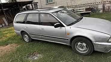 Транспорт: Nissan Primera: 1992 г., 2 л, Механика, Бензин, Универсал — 6