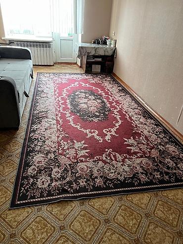 Долгосрочная аренда комнат: Сдам комнату в квартире. - Просторная прямоугольная комната с окном — 9