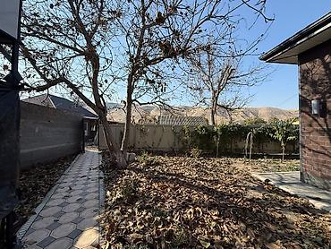 Үйлөрдү сатуу: 🏔️🏠💫 В продаже дача в селе Беш Кунгей Площадь: 2.2 сотки Имеется 2-х — 2