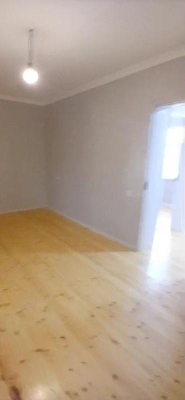 katlavan evler: 2 otaqlı həyət evi. Ünvan Binə Sovxoz Vega Hall-un yanı, məktəbə və — 6