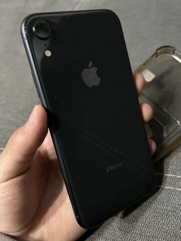 Apple iPhone: IPhone Xr, 256 ГБ, Защитное стекло, Чехол, Кабель, 77 %