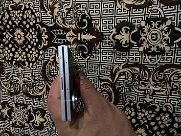 Мобильные телефоны: Samsung Galaxy Z Flip7, Б/у, 256 ГБ, цвет - Серебристый, 1 SIM — 6