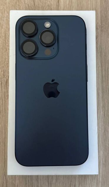 Apple iPhone: IPhone 15 Pro, Б/у, 256 ГБ, Blue Titanium, Защитное стекло, Чехол, Кабель, 89 %