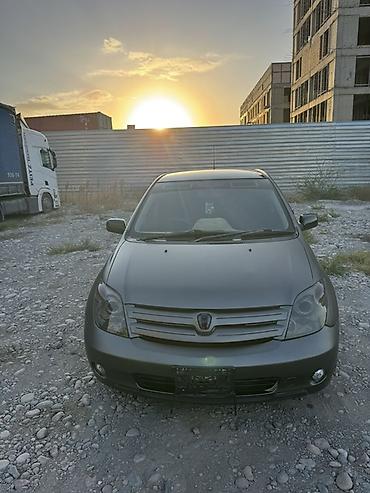 виш каропка: Toyota Ist: 2003 г., 1.5 л, Автомат, Бензин, Хэтчбэк — 1