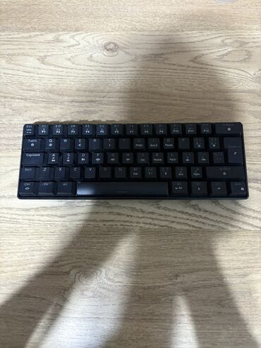 60 klaviatura: Esil oyuncu klaviturası (RGB 20modd) red shift Xüsusiyyətlər: -