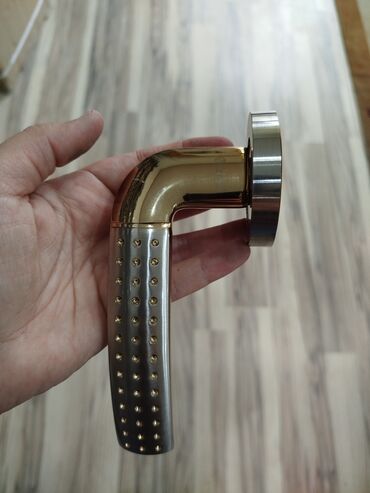 qapi ustu asmalar: Metal qapı/dolab tutacağı – premium dizayn - Material: metal korpus