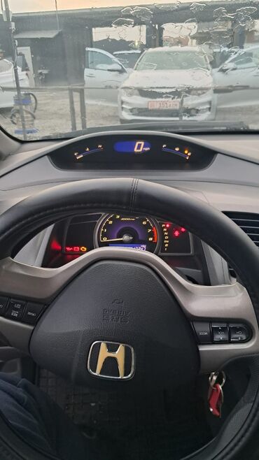 Honda: Honda Civic: 2005 г., 1.6 л, Автомат, Бензин, Седан — 9