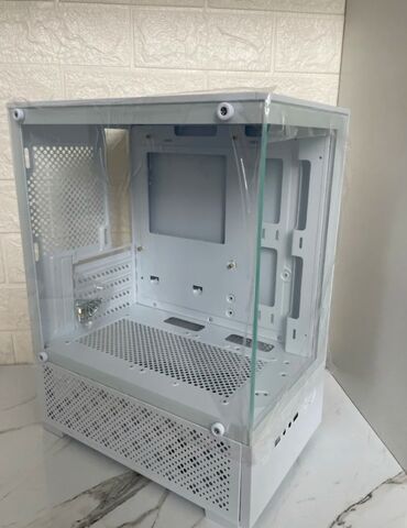 игравой комп: Корпус ПК, Новый, Lian Li, Micro-ATX, цвет - Белый