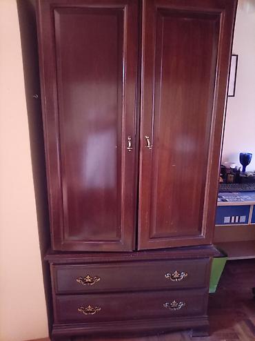 Office Furniture: Klasičan set od punog drveta – radni sto i garderober - Materijal — 5