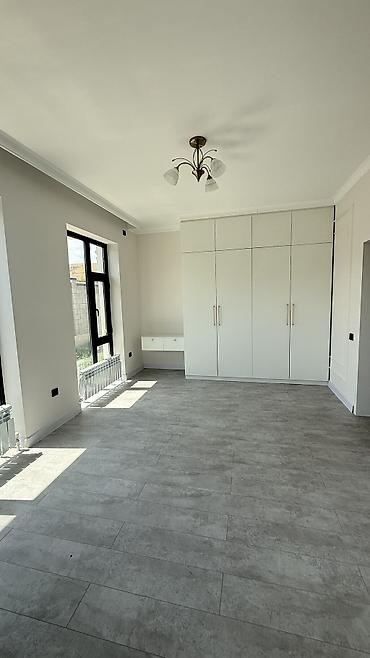 Продажа коттеджей и домов: 4 комнаты, 112 м², 5 соток, Бишкек — 7