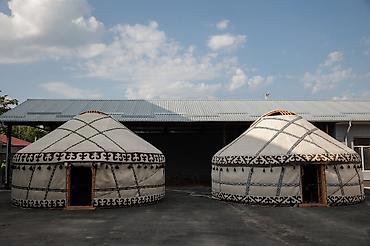 Аренда юрт: Аренда юрты, Каркас Деревянный, 85 баш, С полом — 14